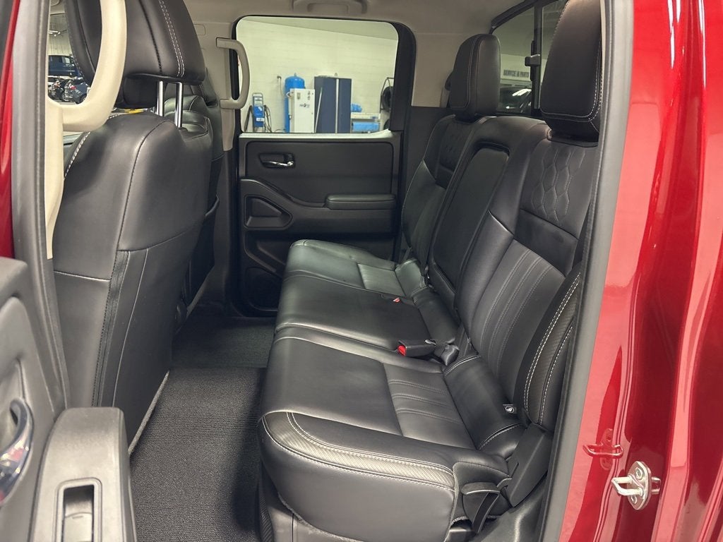 2024 Nissan Frontier SL