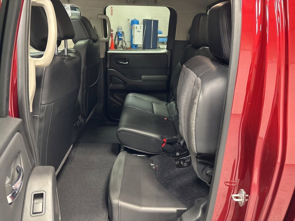 2024 Nissan Frontier SL