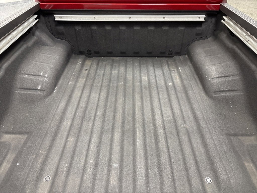 2024 Nissan Frontier SL