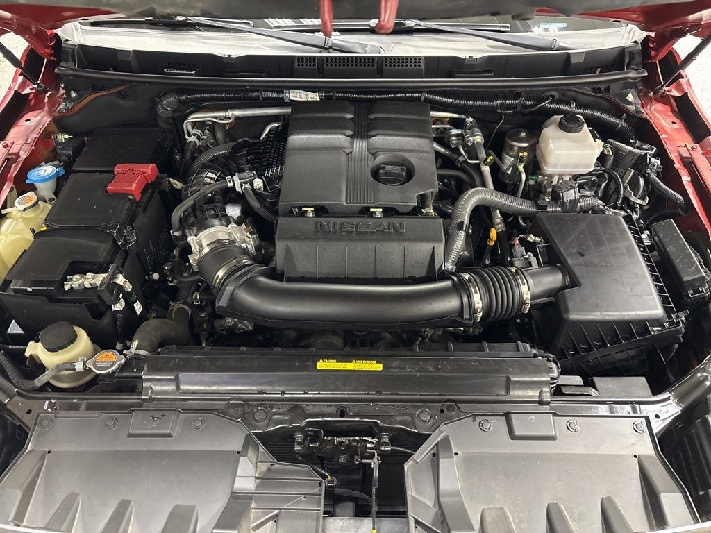 2024 Nissan Frontier SL