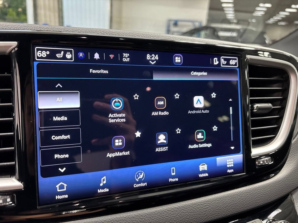 2026 Chrysler Pacifica Select
