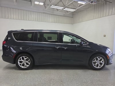 2019 Chrysler Pacifica Touring Plus