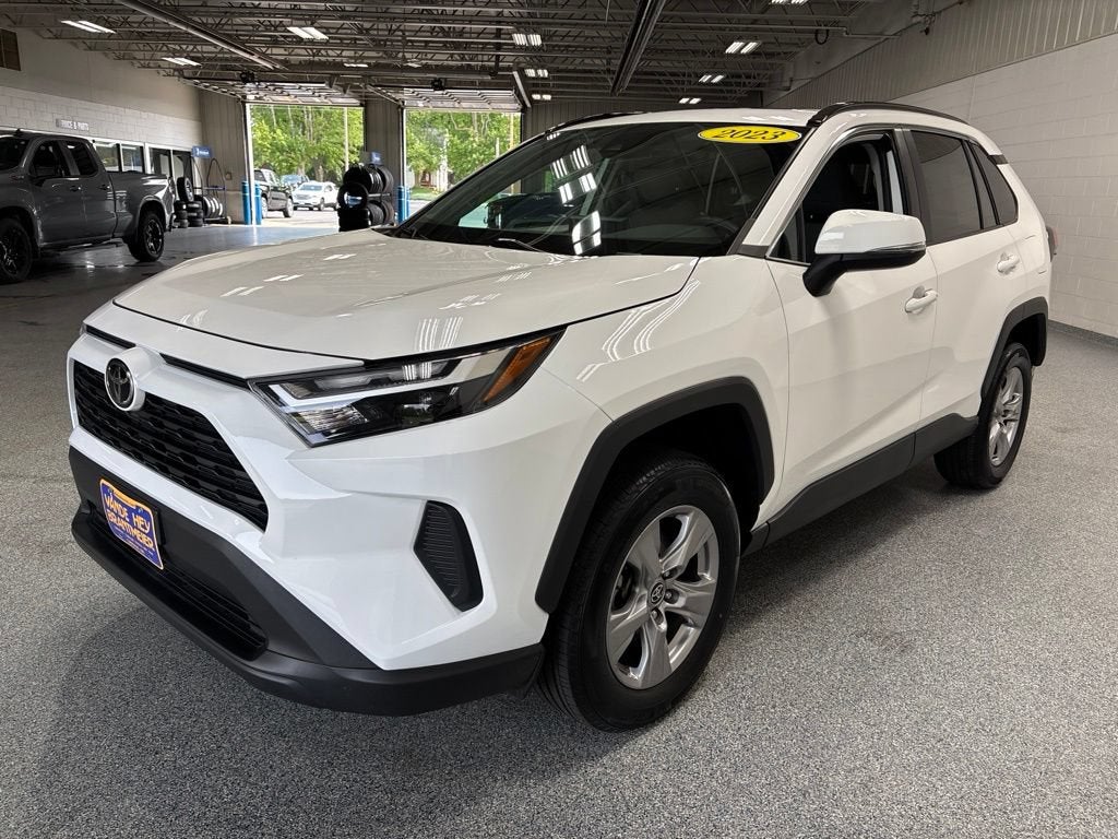 2023 Toyota RAV4 XLE