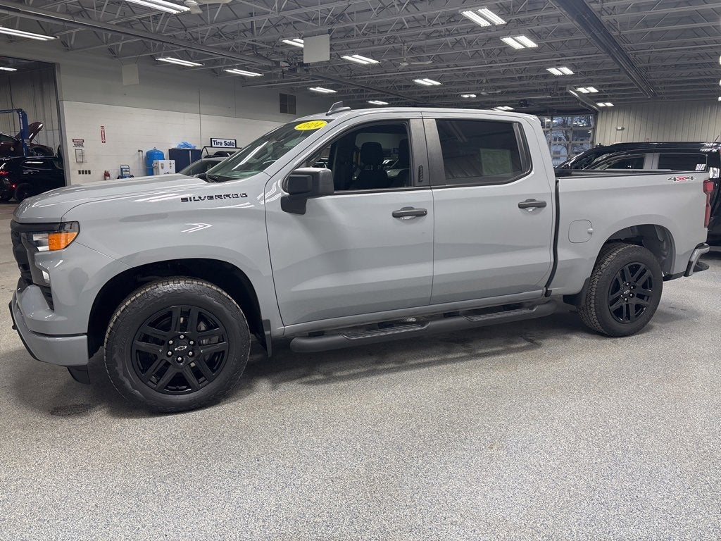 2024 Chevrolet Silverado 1500 Custom