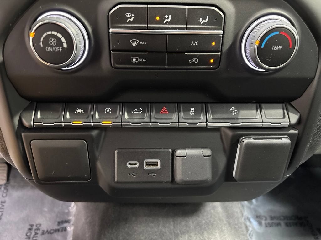 2022 Chevrolet Silverado 1500 Custom Trail Boss