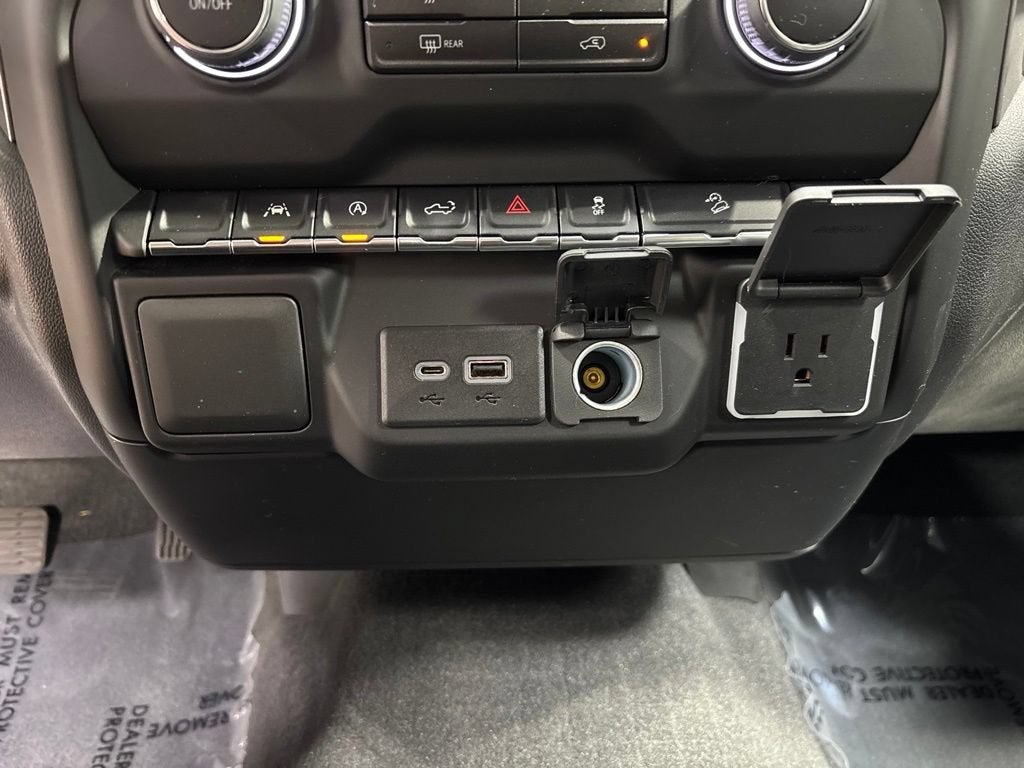 2022 Chevrolet Silverado 1500 Custom Trail Boss