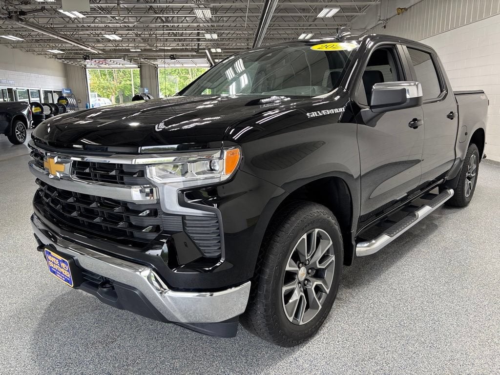 2024 Chevrolet Silverado 1500 LT (2FL)