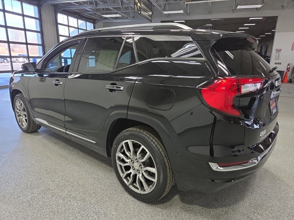 2023 GMC Terrain Denali