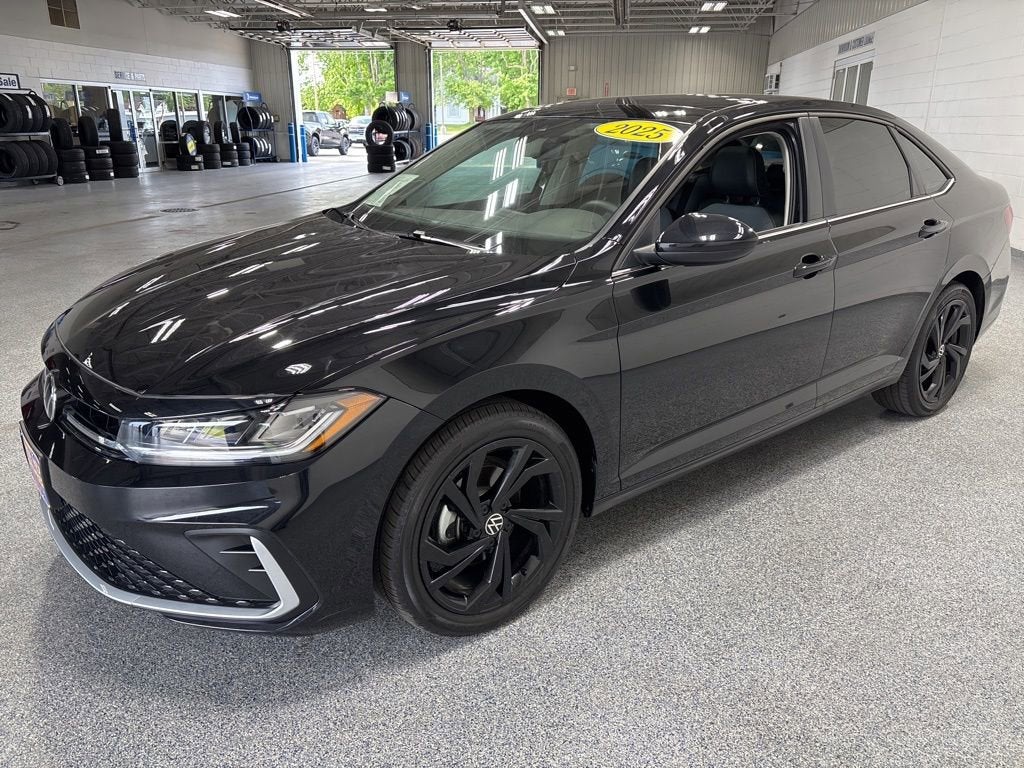 2025 Volkswagen Jetta SE
