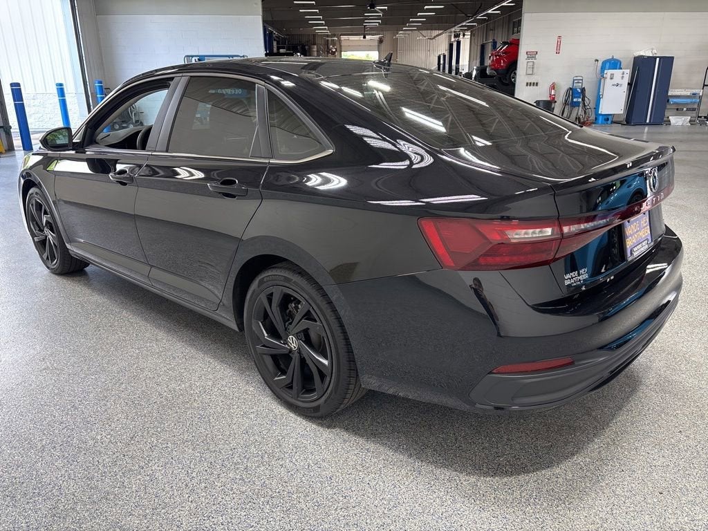 2025 Volkswagen Jetta SE
