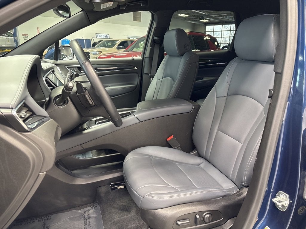 2024 Buick Enclave Essence