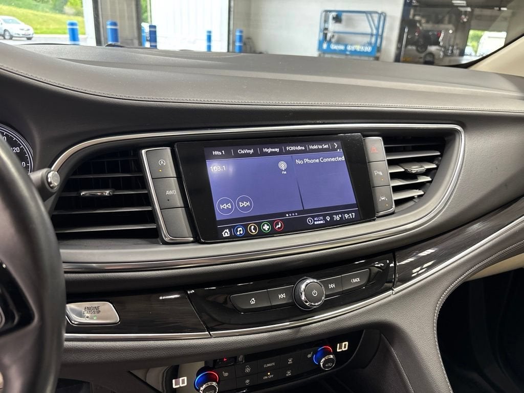 2023 Buick Enclave Essence