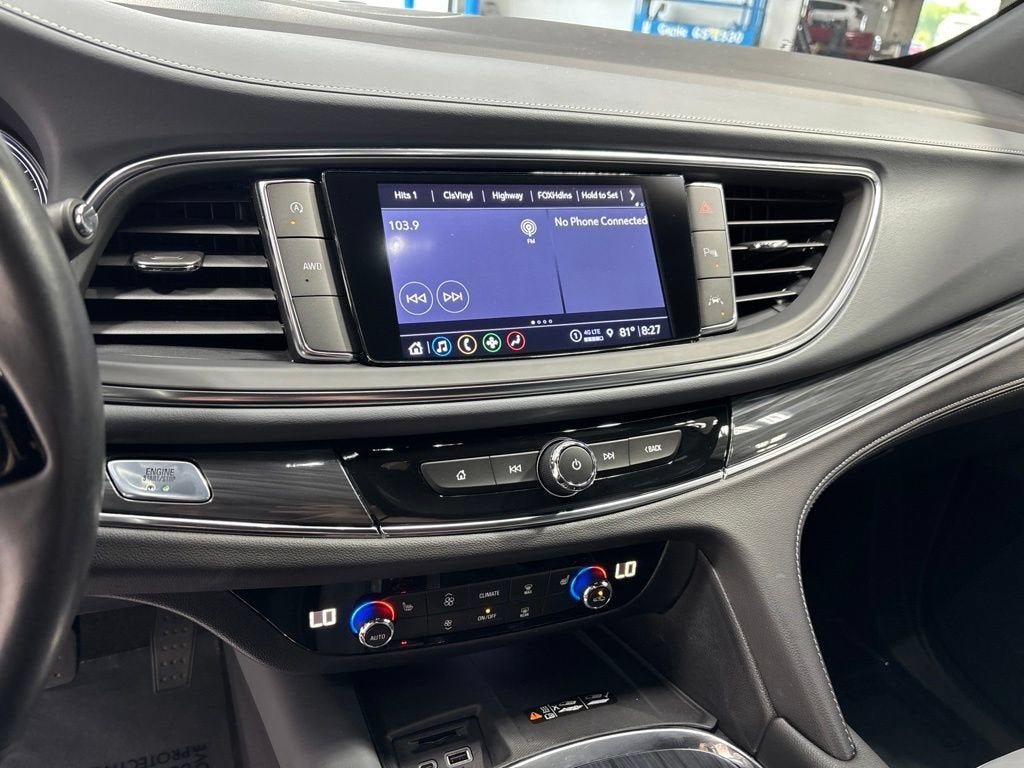 2023 Buick Enclave Essence