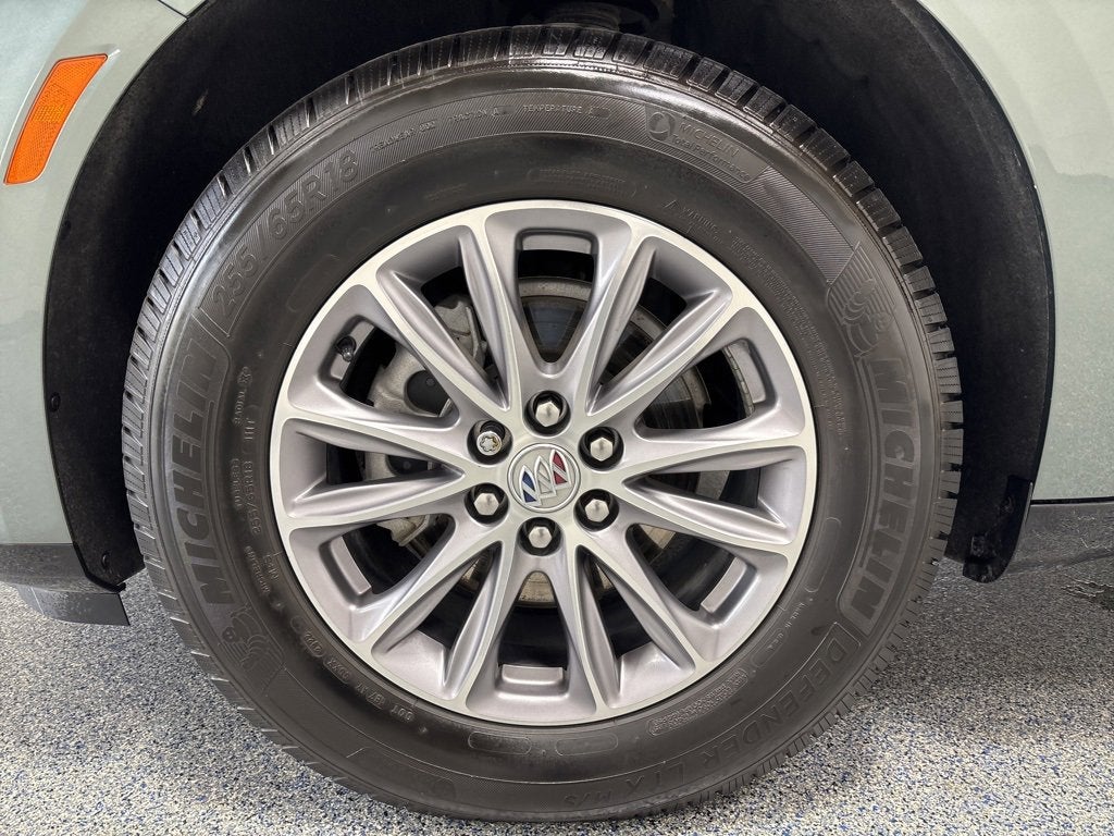 2023 Buick Enclave Essence