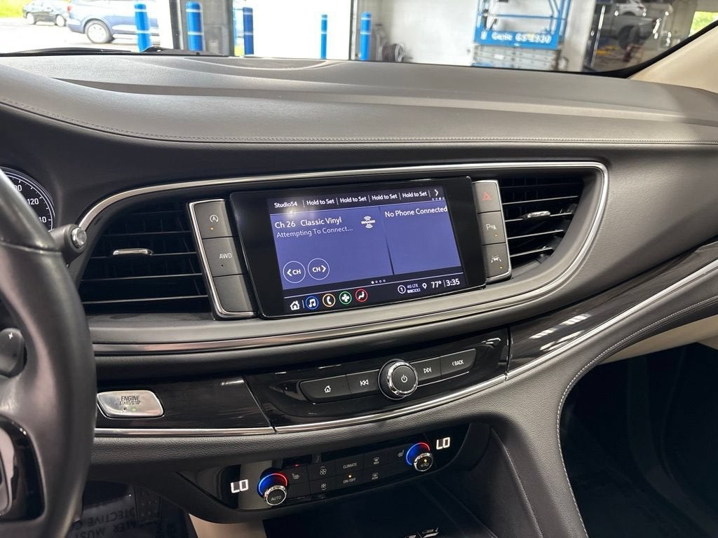 2023 Buick Enclave Essence