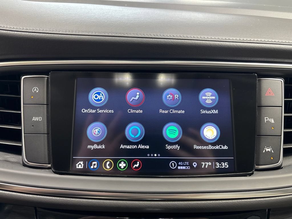 2023 Buick Enclave Essence