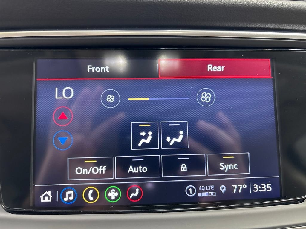 2023 Buick Enclave Essence