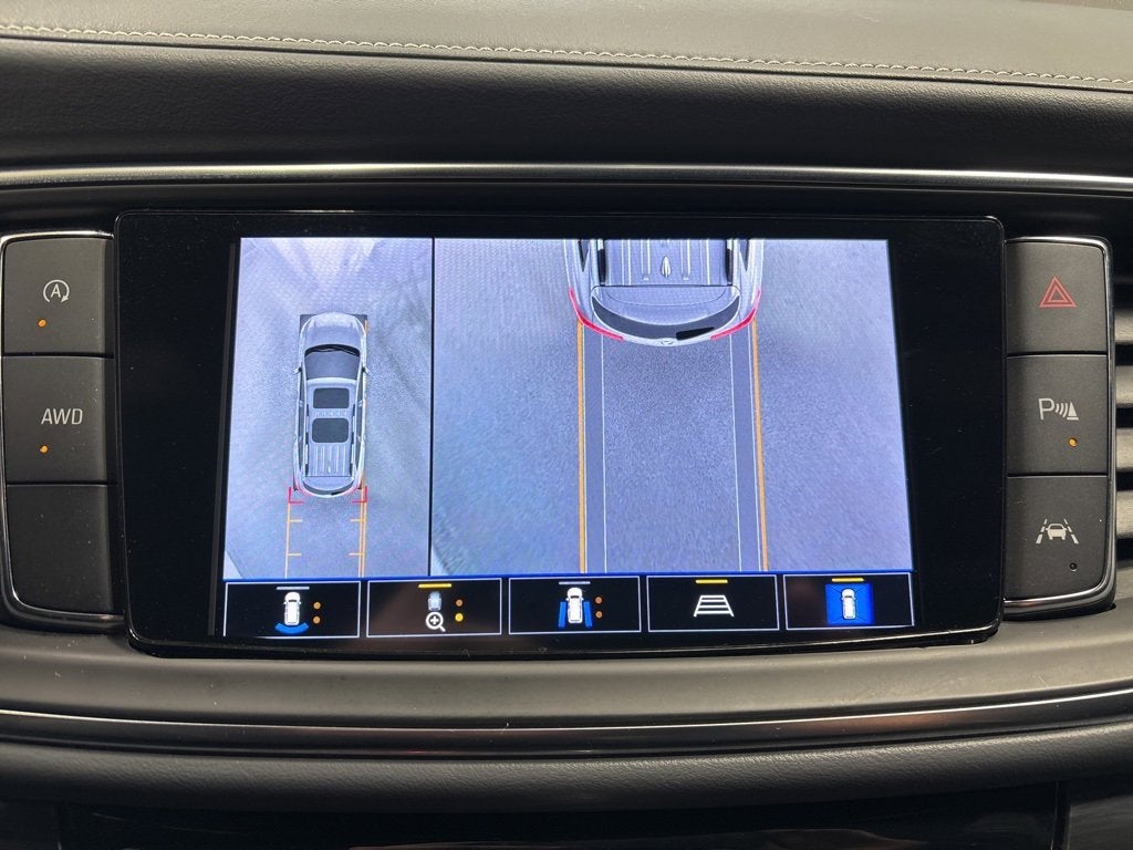 2024 Buick Enclave Essence