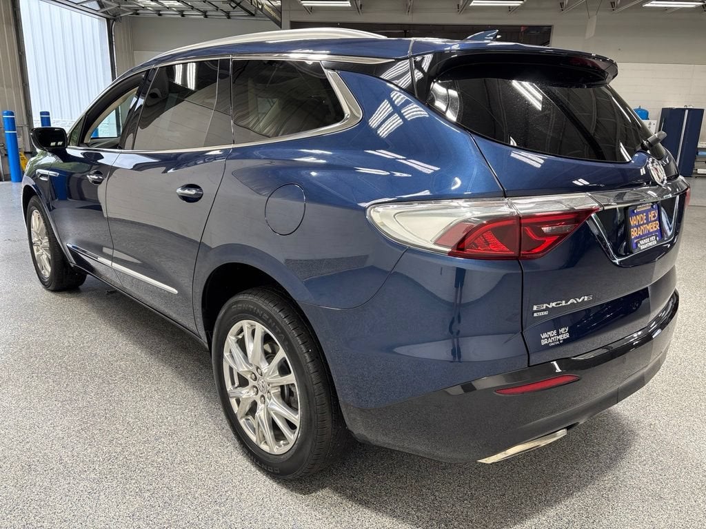 2023 Buick Enclave Essence