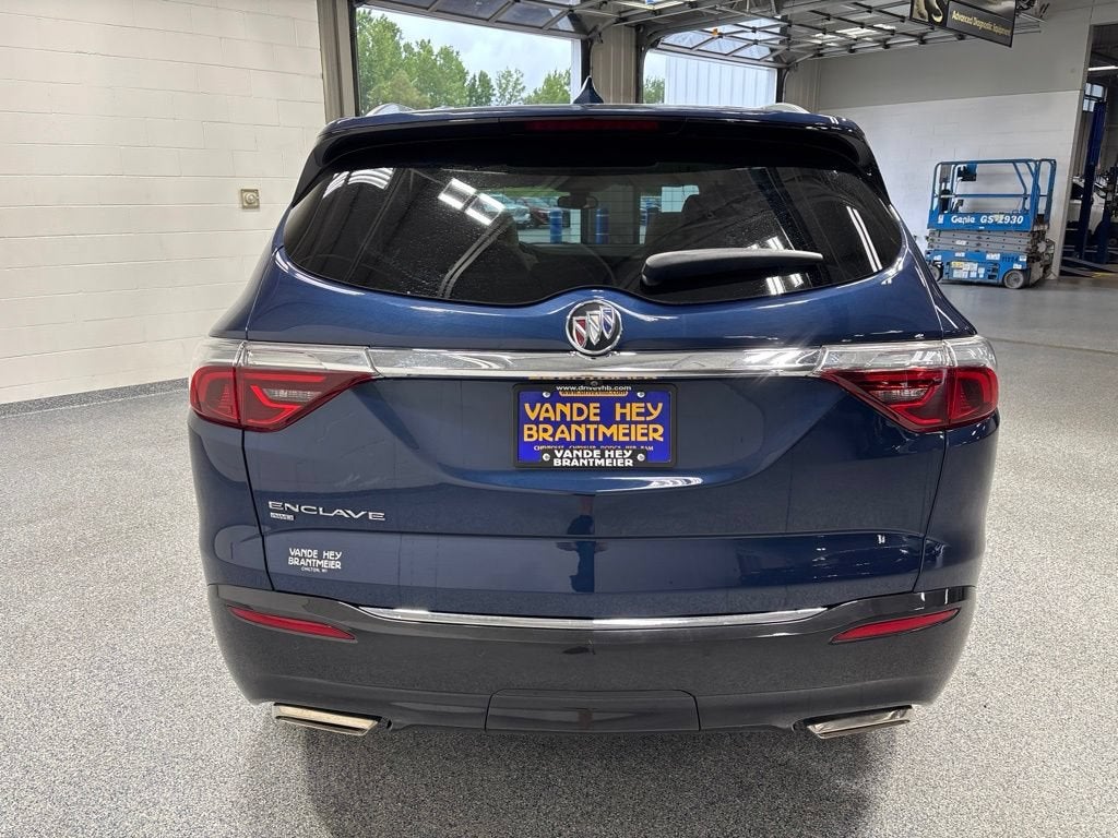 2023 Buick Enclave Essence