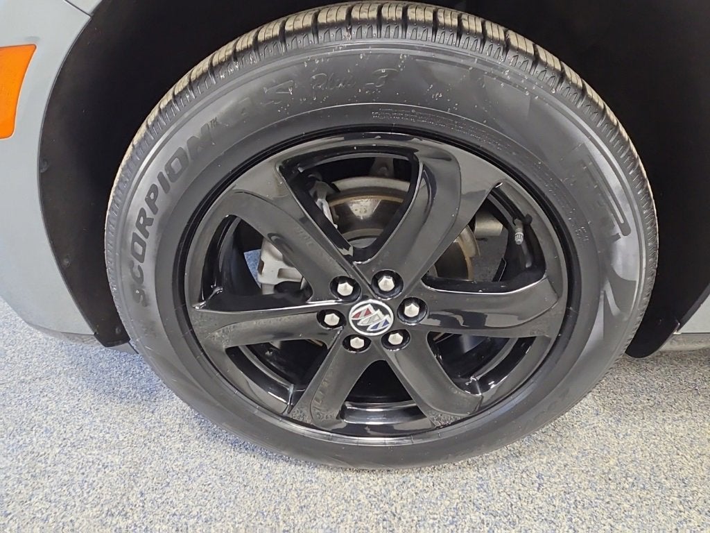 2023 Buick Enclave Essence