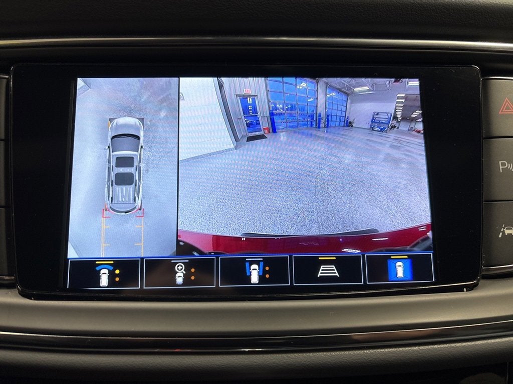 2024 Buick Enclave Essence