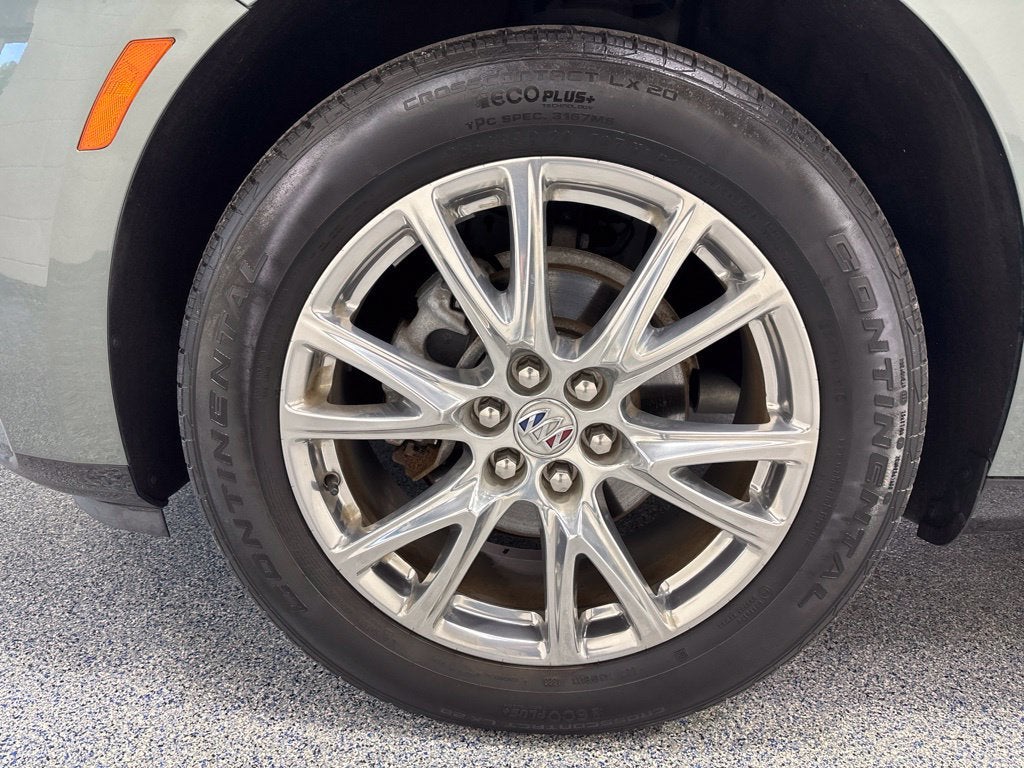 2023 Buick Enclave Essence