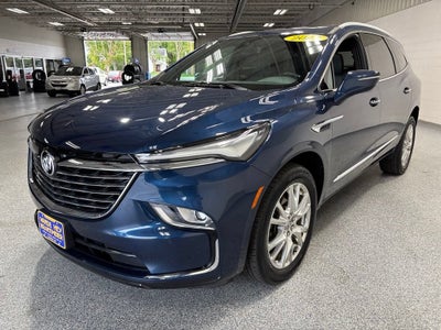2023 Buick Enclave Essence