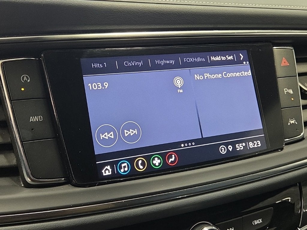 2023 Buick Enclave Essence