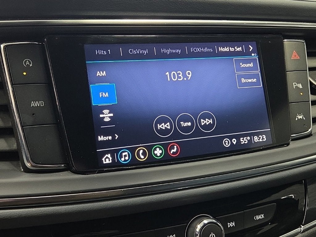 2023 Buick Enclave Essence