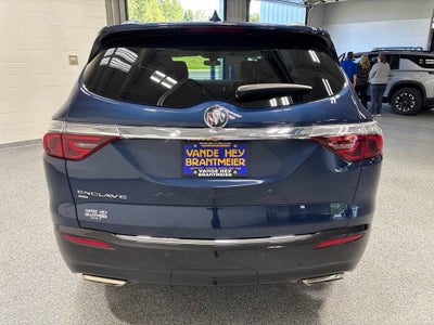 2023 Buick Enclave Essence