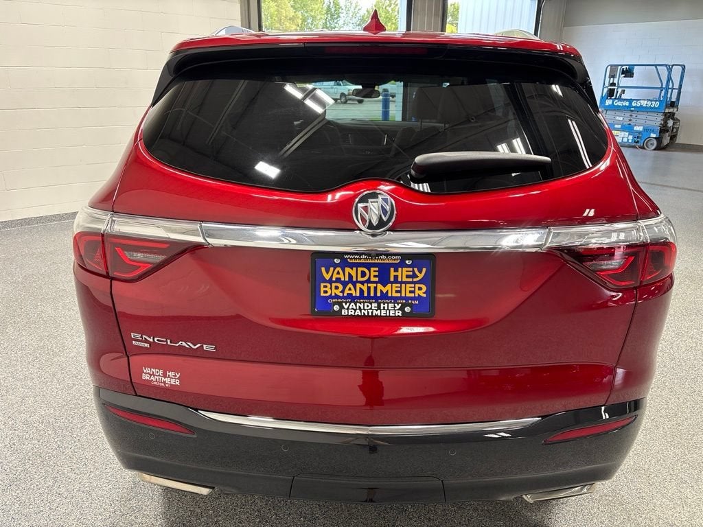 2023 Buick Enclave Essence