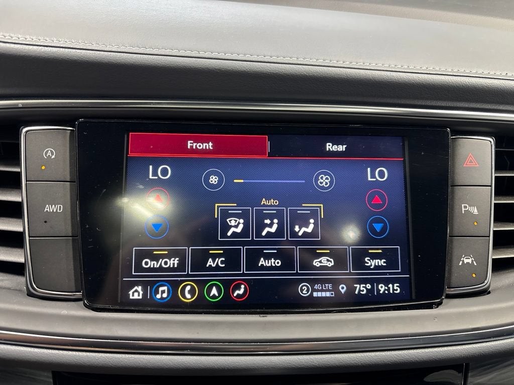 2023 Buick Enclave Essence