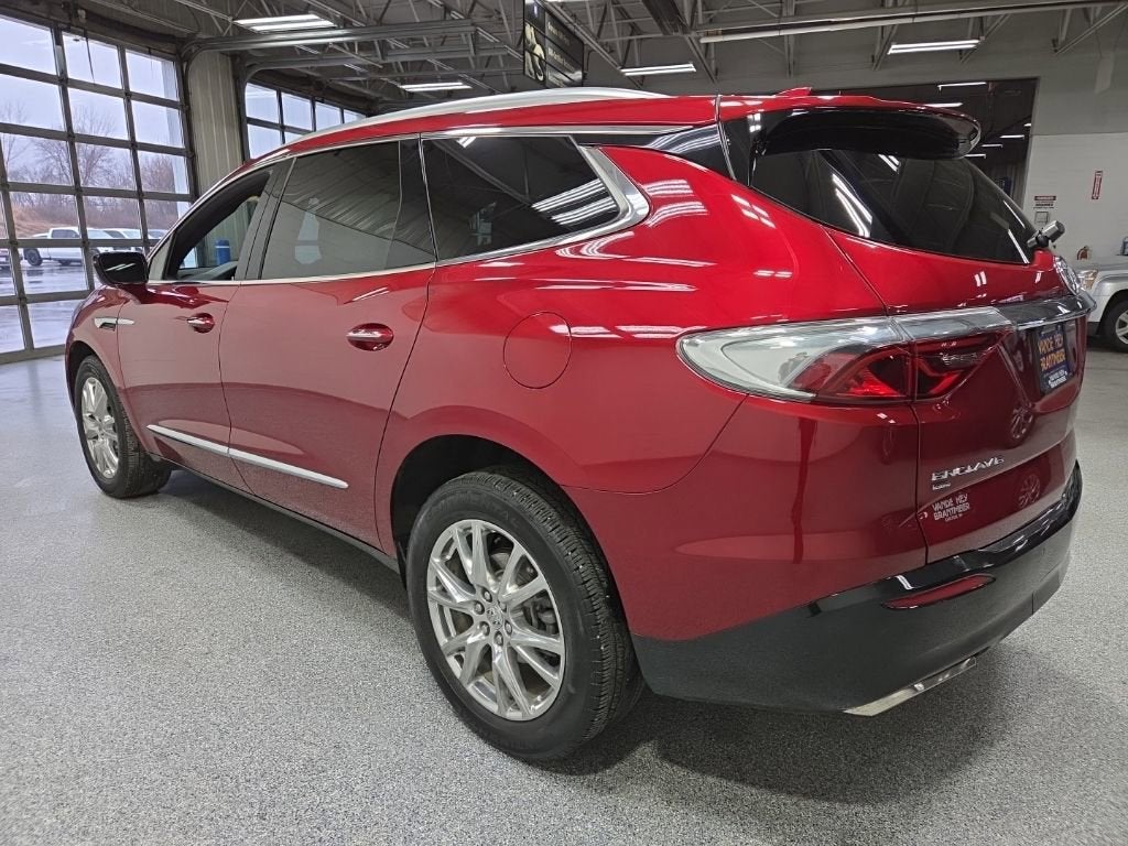 2023 Buick Enclave Essence
