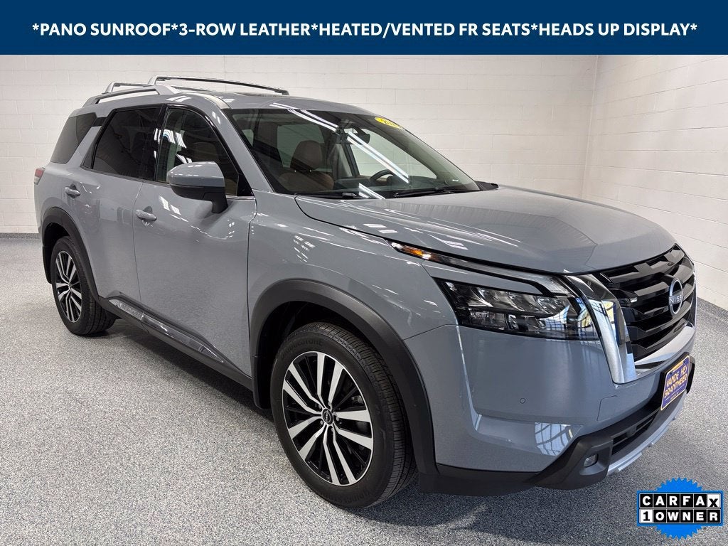 2025 Nissan Pathfinder Platinum