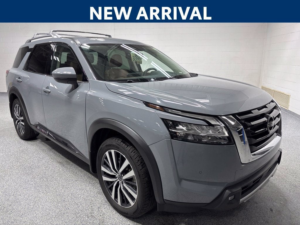 2022 Nissan Pathfinder Platinum