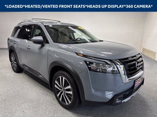 2022 Nissan Pathfinder Platinum