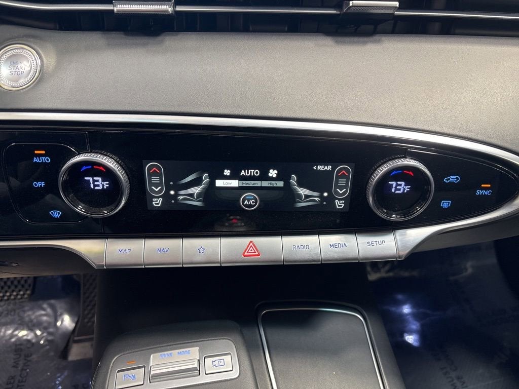 2025 Genesis GV70 2.5T