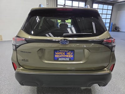 2025 Subaru Forester Premium